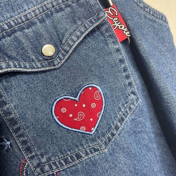 VTG Disney Winnie The Pooh Eeyore Denim Embroidered Sleeveless Shirt 14W Top - Picture 4 of 8